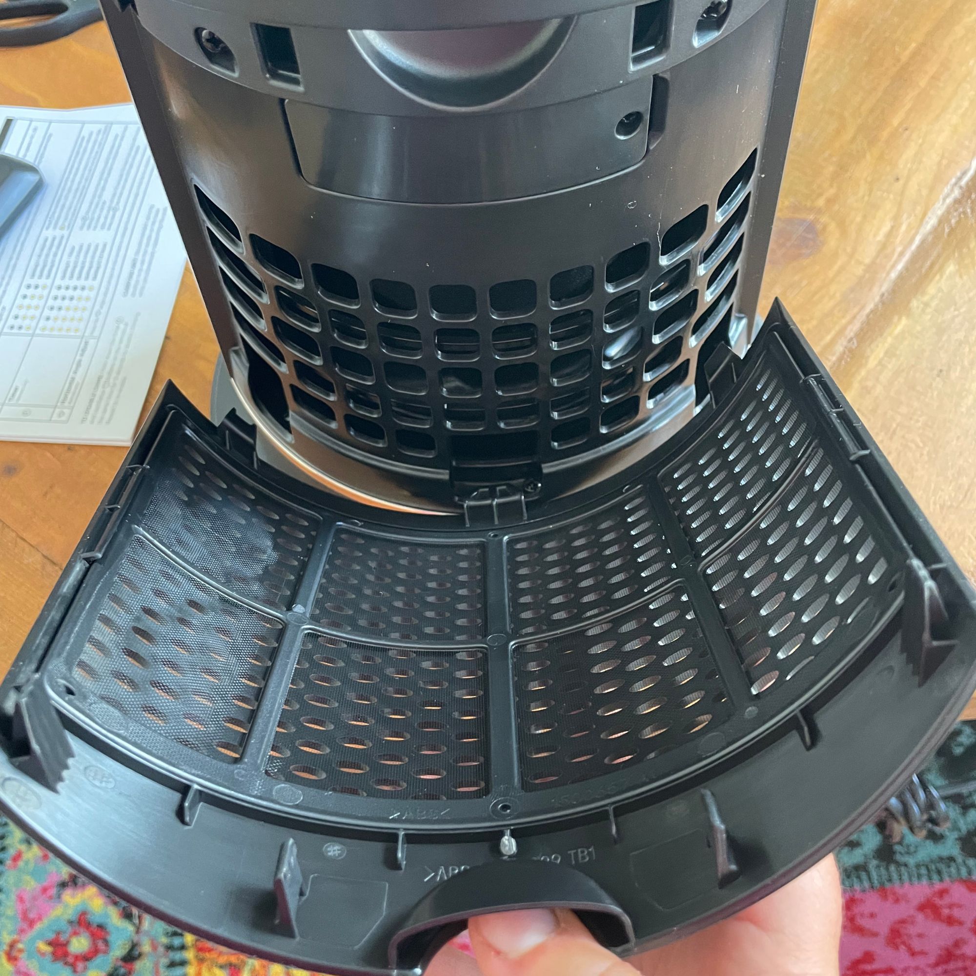 Pulling off the dust cage of the Shark TurboBlade fan