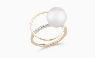 Pearl and diamond gold ring