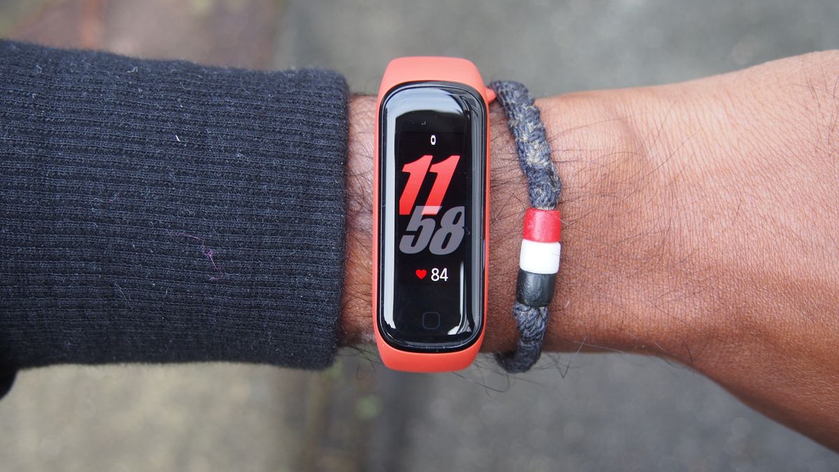 Samsung Galaxy Fit 2 review: a great-looking budget tracker