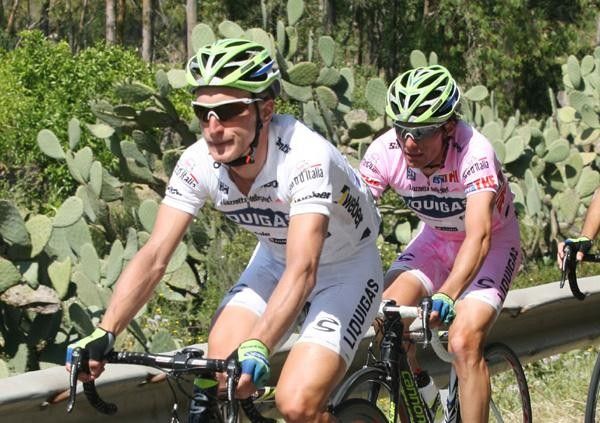 Bianca and Rosa of Enrico Gasparotto and Danilo Di Luca (Liquigas).