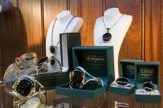 The finished product: a large display of Whitby jet necklaces and jewellery for sale. Credit: Richard Sowersby/Alamy