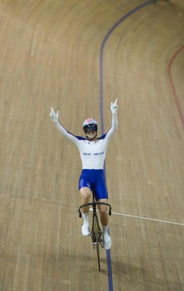 Victoria Pendleton (Great Britain) celebrates