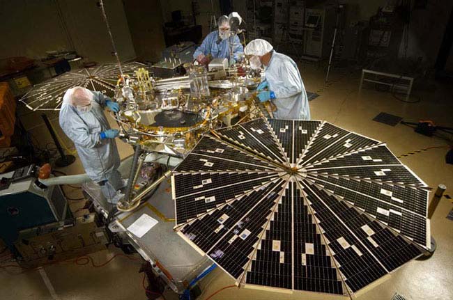 Mars Phoenix Spacecraft Corrects Course