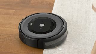Today only: Save $200 on the iRobot Roomba 890 Robot Vacuum
