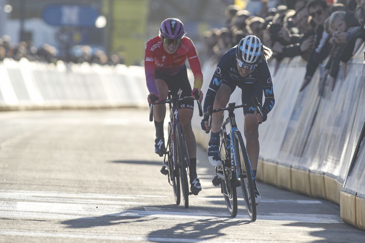 Omloop Het Nieuwsblad Women 2022 - 14th Edition - Gent - Ninove 129,1 km - 26/02/2022 - Demi Vollering (NED - Team SD Worx) - Annemiek Van Vleuten (NED - Movistar Team) - photo Gomez/SprintCyclingAgency&Acirc;&copy;2022