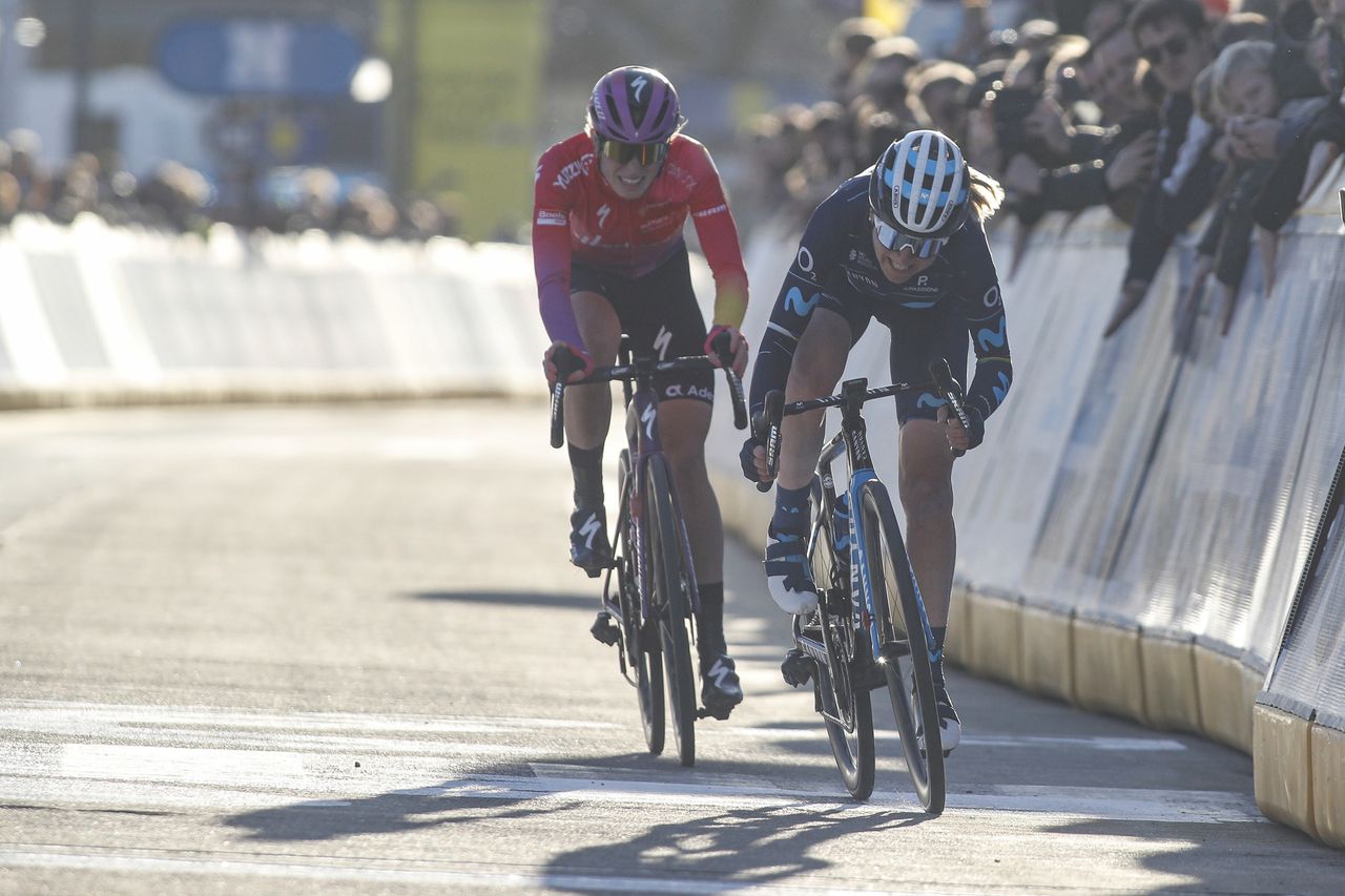 Omloop Het Nieuwsblad Women 2022 - 14th Edition - Gent - Ninove 129,1 km - 26/02/2022 - Demi Vollering (NED - Team SD Worx) - Annemiek Van Vleuten (NED - Movistar Team) - photo Gomez/SprintCyclingAgency&Acirc;&copy;2022