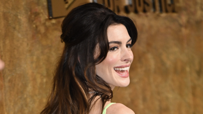 Anne hathaway beehive hairstyle