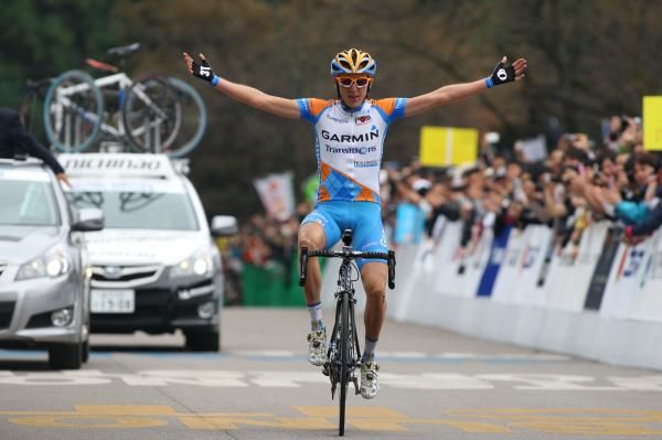 Dan Martin (Garmin-Transitions) takes a fine win.