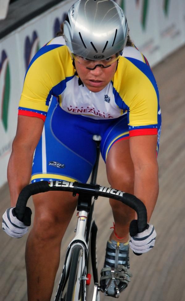Venzuelan Daniela Larreal in the sprint qualifier