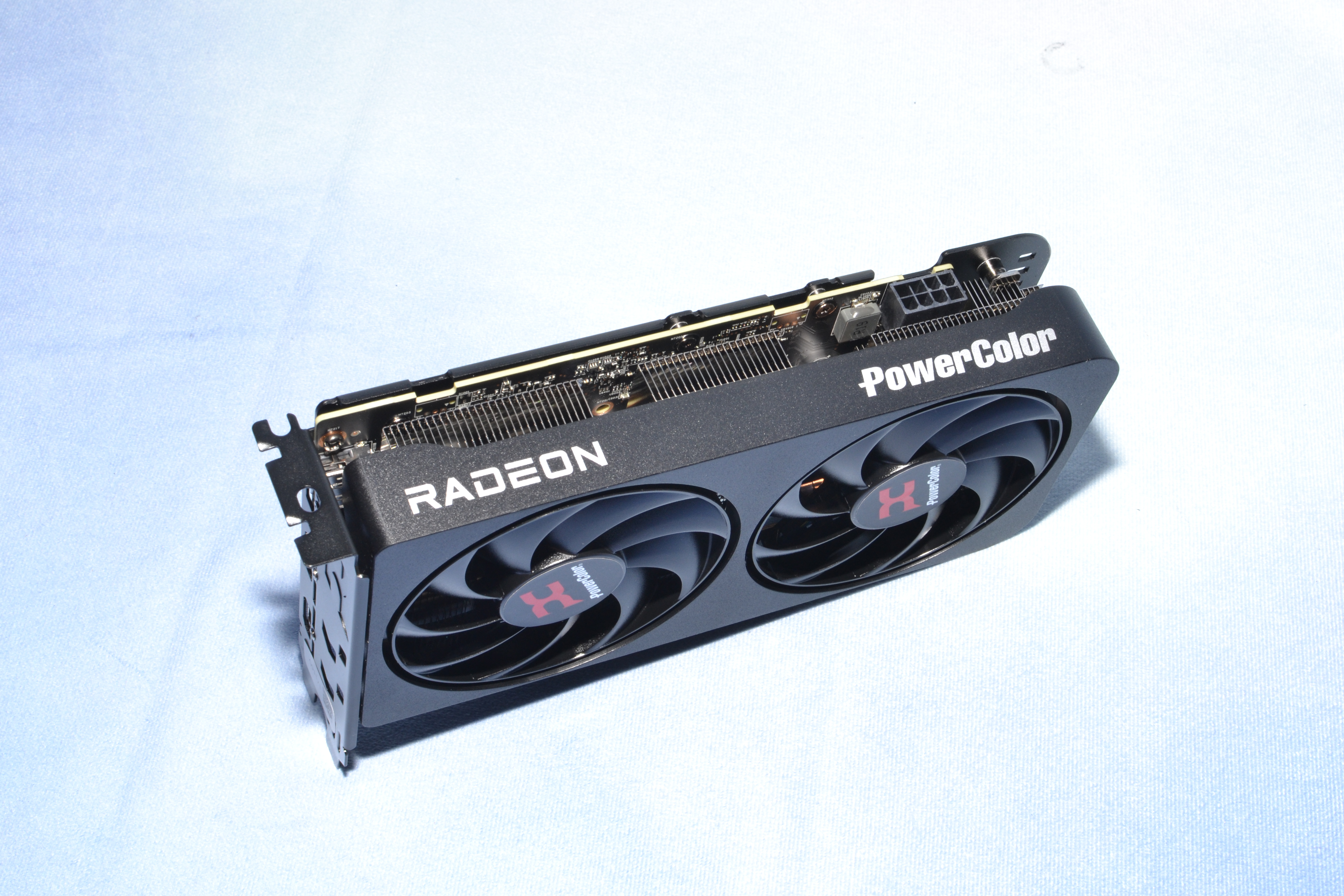 AMD Radeon RX 9060 XT 16GB