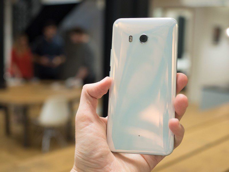 HTC U11 white