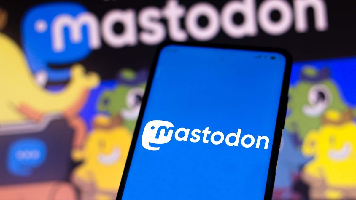 mastodon logo on a phone screen