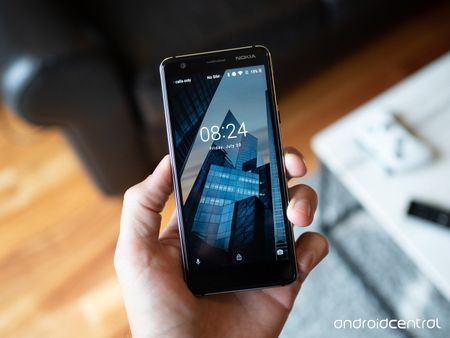 Nokia 3.1 2018 in hand