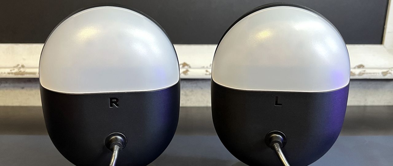 Rear view of SteelSeries Arena 9 front satellite speakers.