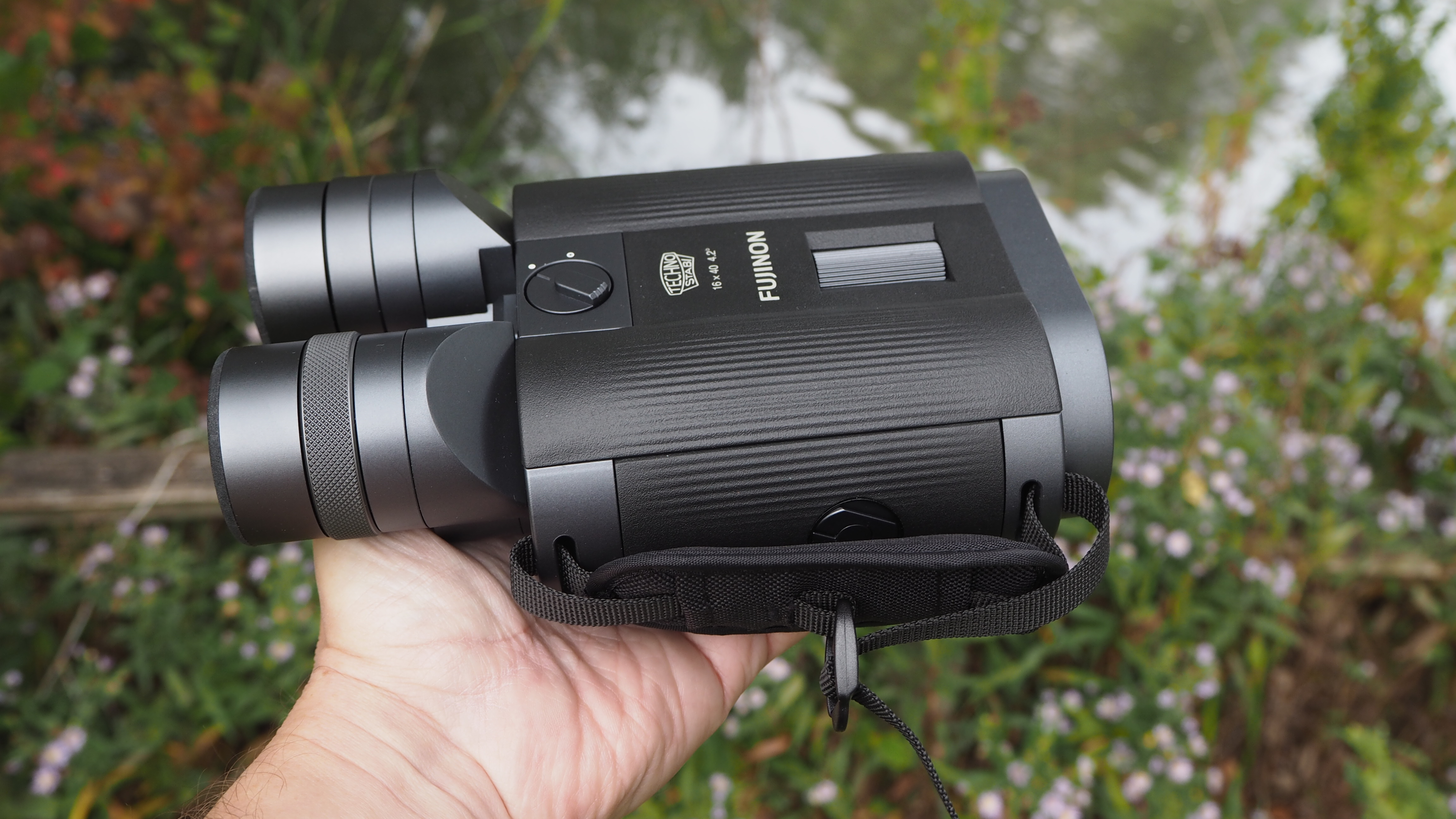 Fujifilm Fujinon Techno-Stabi TS-L 1640 binoculars handheld