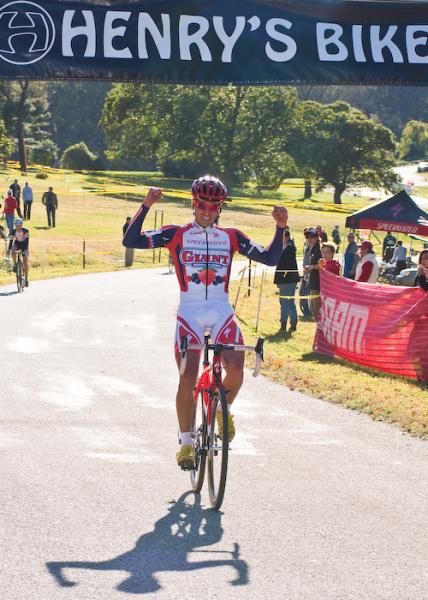 Jesse Anthony (California Giant) wins the elite men&rsquo;s race.