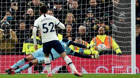 Norwich City goalkeeper Tim Krul saved Troy Parrott’s penalty in the FA Cup penalty shoot-out