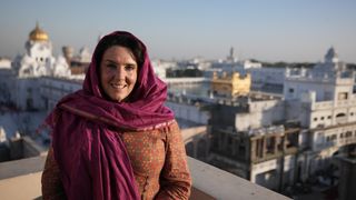 Bettany Hughes in Exploring India’s Treasures with Bettany Hughes