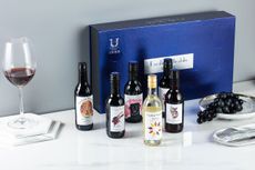 VinChina_bottles_table2.jpg