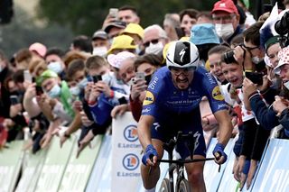 Julian Alaphilippe (Deceuninck-QuickStep) in the stage 5 time trial at the Tour de France