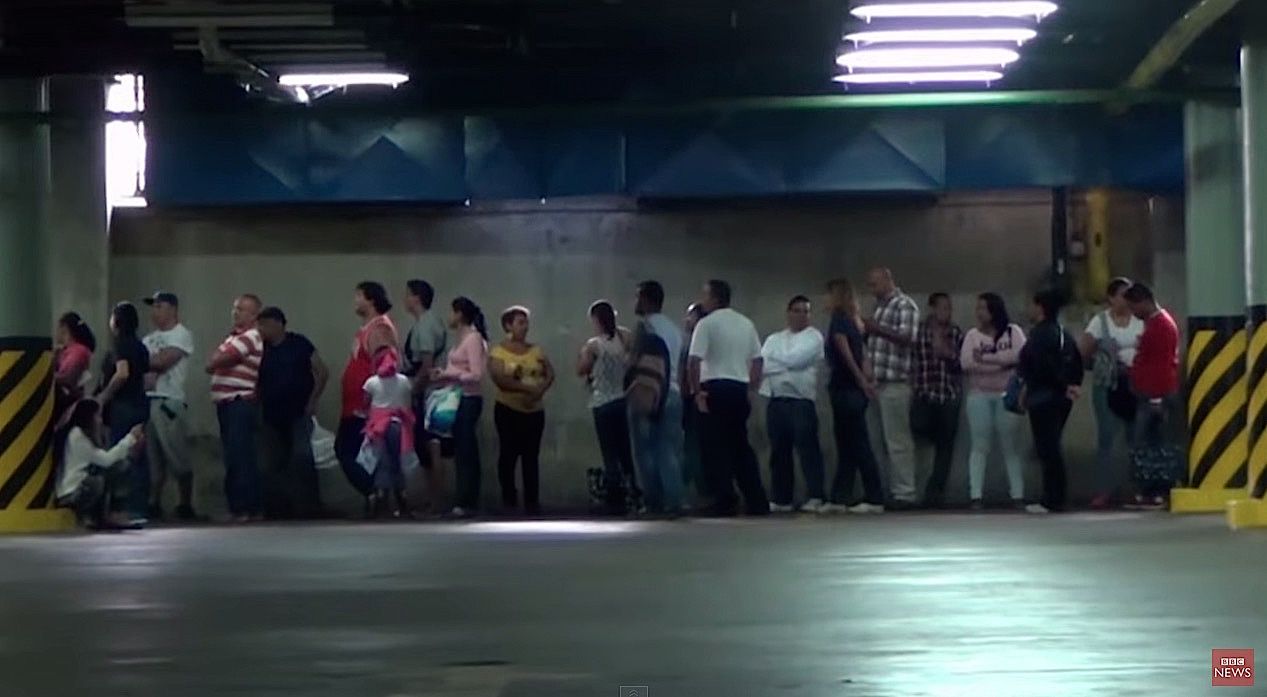 Shopping in Caracas is now a full-day&amp;#039;s job