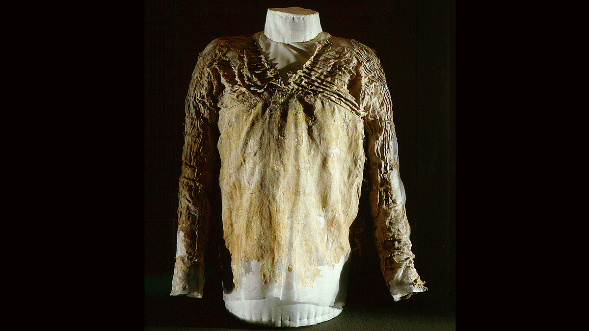Tarkhan Dress: World's oldest known outfit was worn to an ancient Egyptian funeral 5,000 years ago