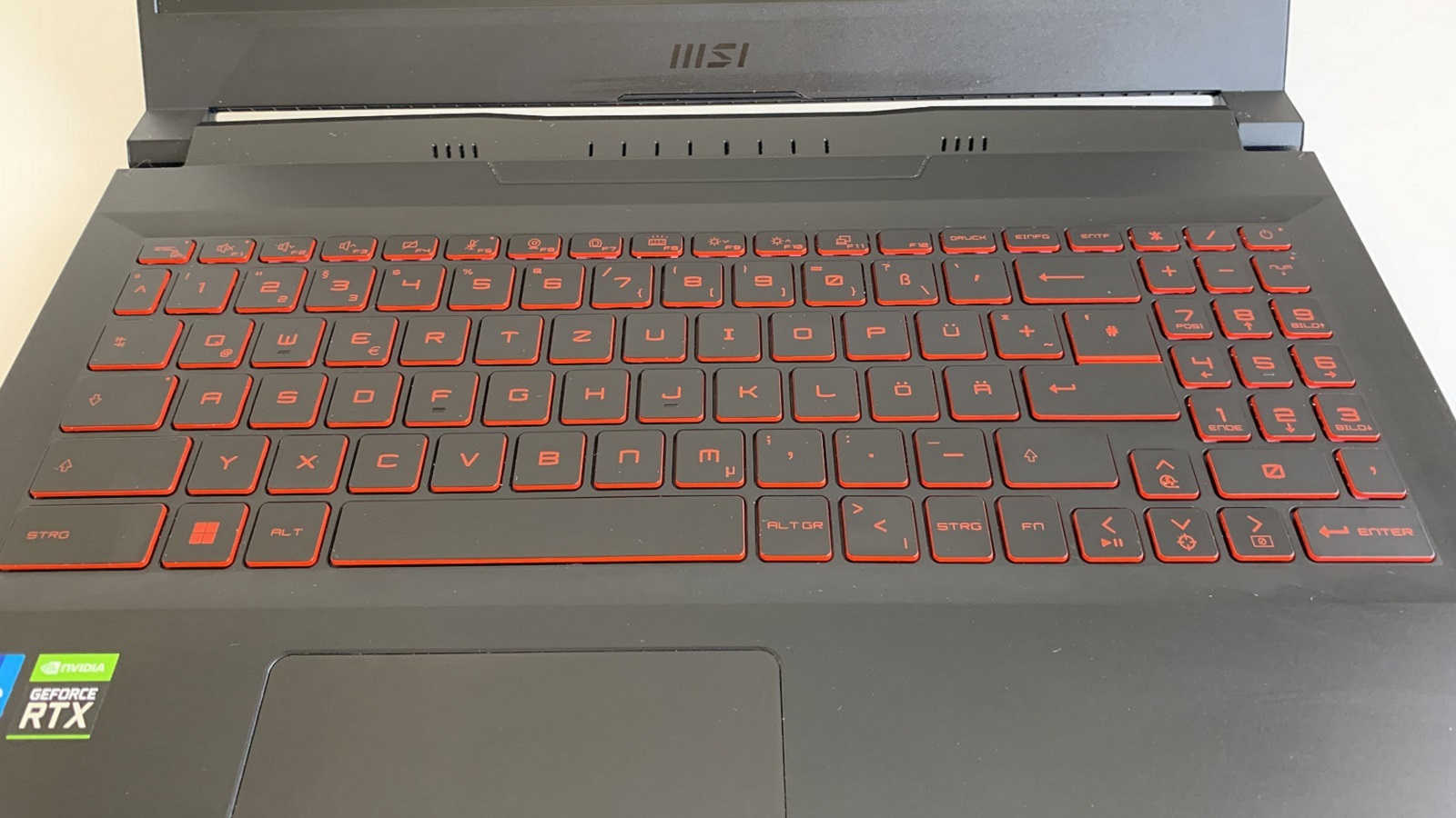 MSI Katana GF66 11UG-220