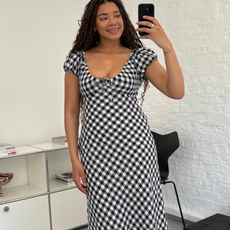 Gap x DÔEN campaign image provided by Gap.