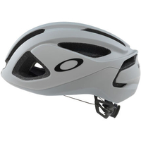 Oakley ARO3 MIPS helmet | from 50% off at Wiggle UK