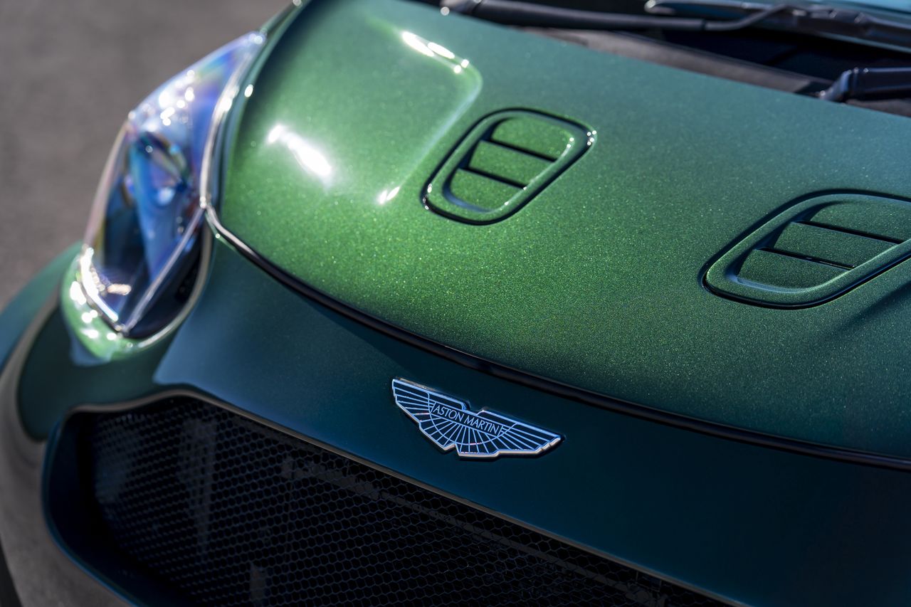 Aston Martin Cygnet V8