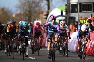 Ronde van Brugge: Another victory for Dylan Groenewegen as crosswinds and crashes rip through peloton