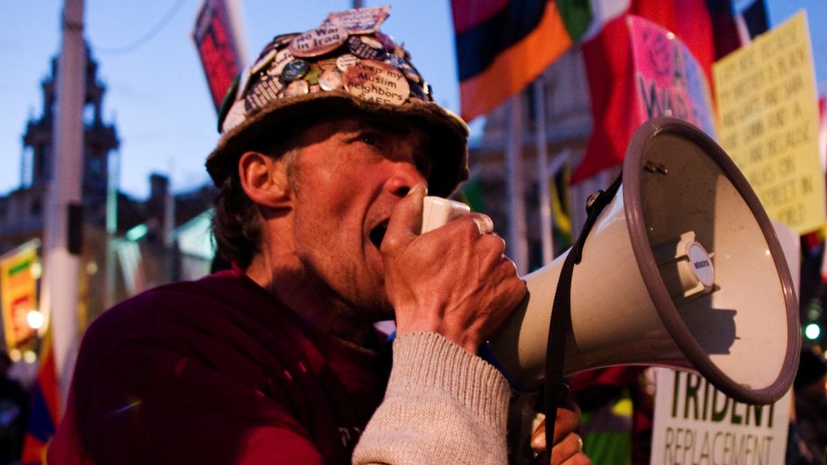 AEN88Y Brian Haw Peace Protester