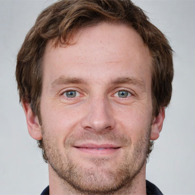 headshot of electrician Stephen Mclaughlin