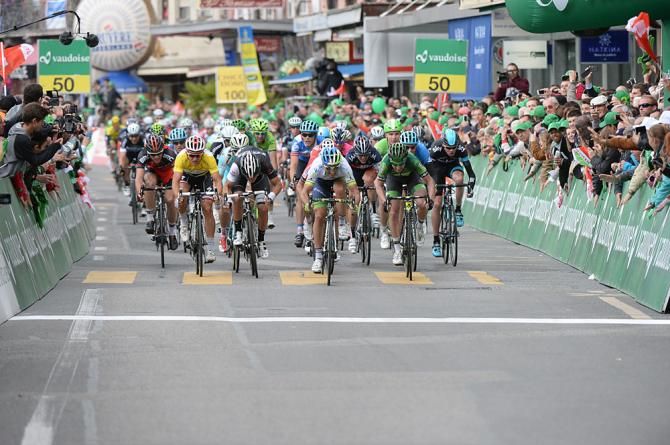 Michael Albasini (Orica-GreenEdge) gets in front
