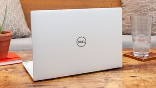 Dell XPS 13 (2020) vs MacBook Air (2020)