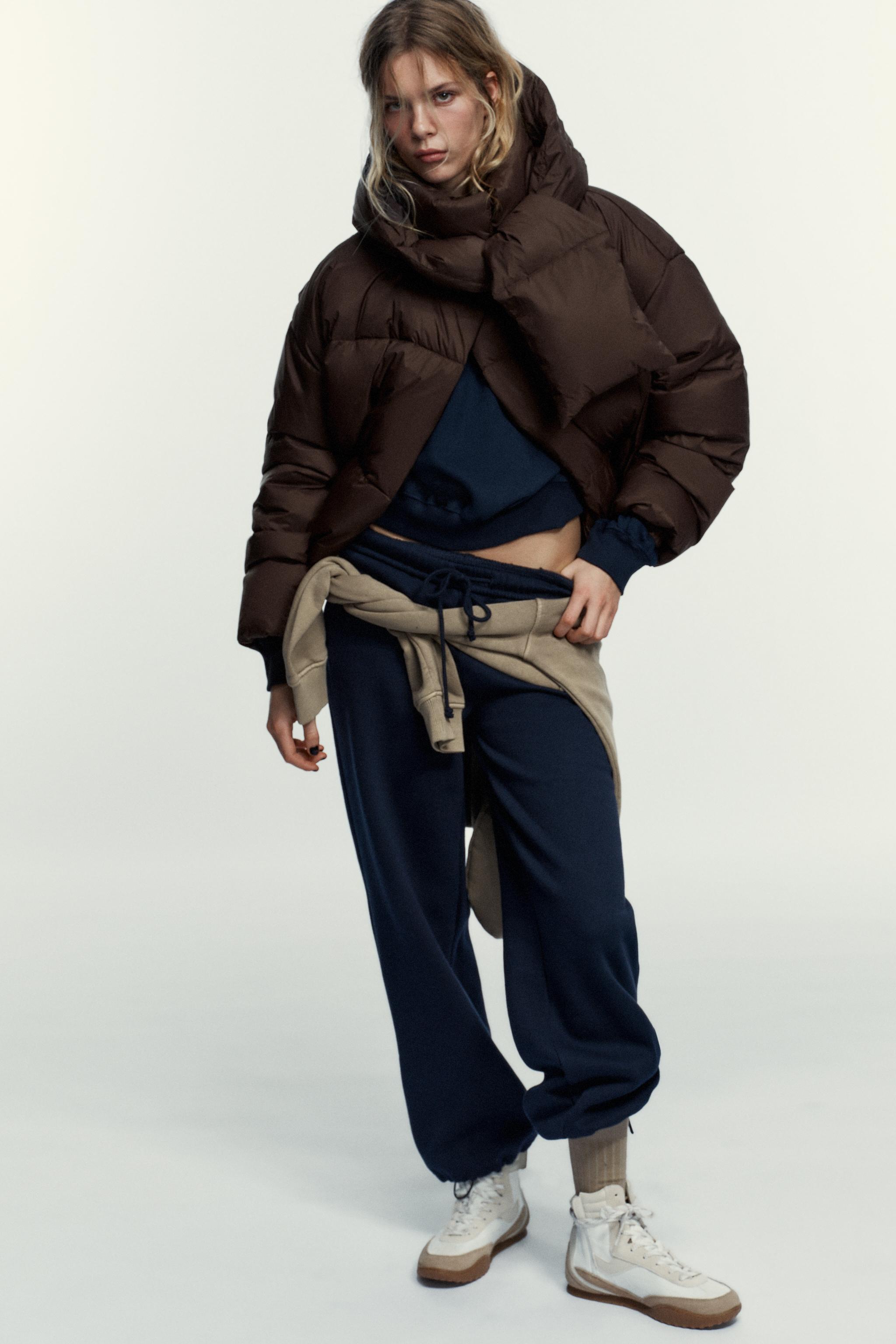 Water-Repellent and Windproof Down Jacket With Hoodie