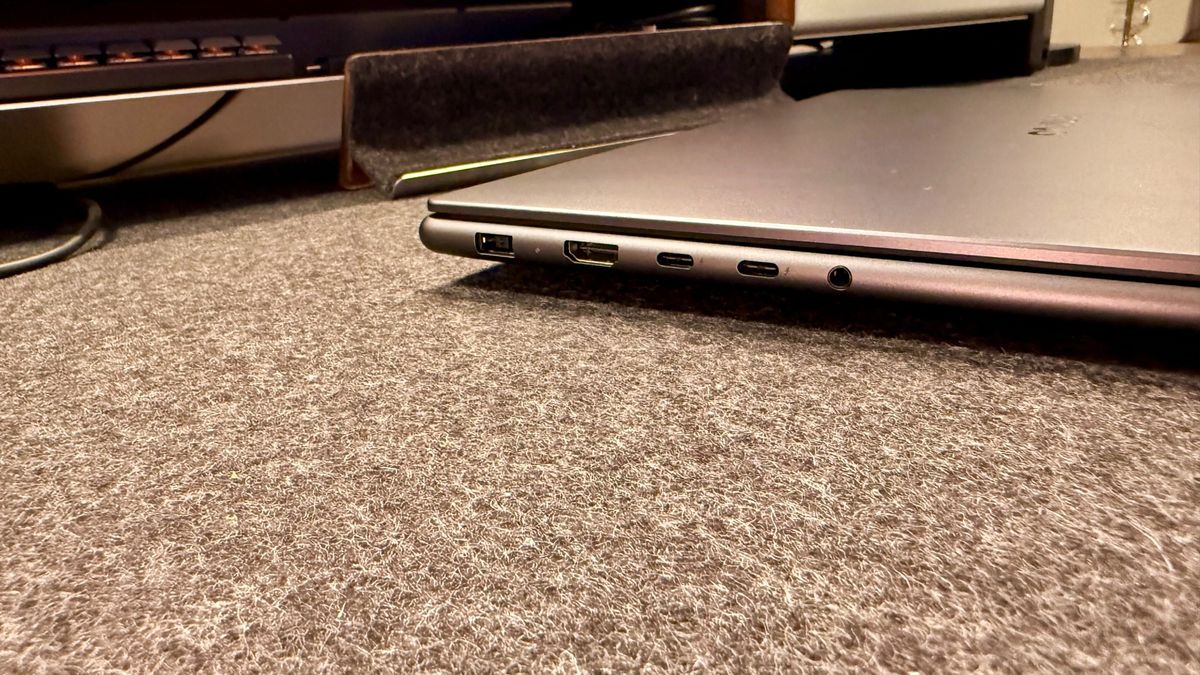 Lenovo | Pro 9i AE Gen 11
