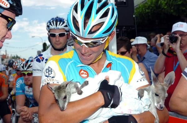 Reigning Tour Down Under Champion Allan Davis (Astana) gets to grips with a local