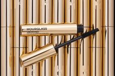 Hourglass Unlocked Instant Extensions Mascara