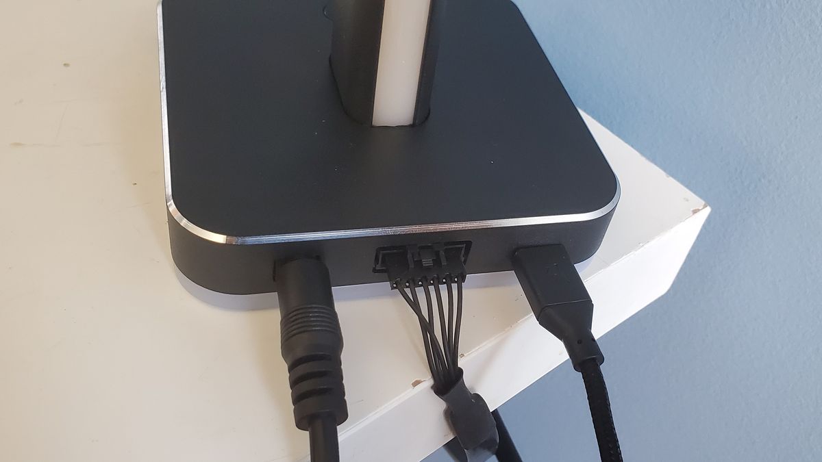 Corsair LT100 Smart Lighting Towers