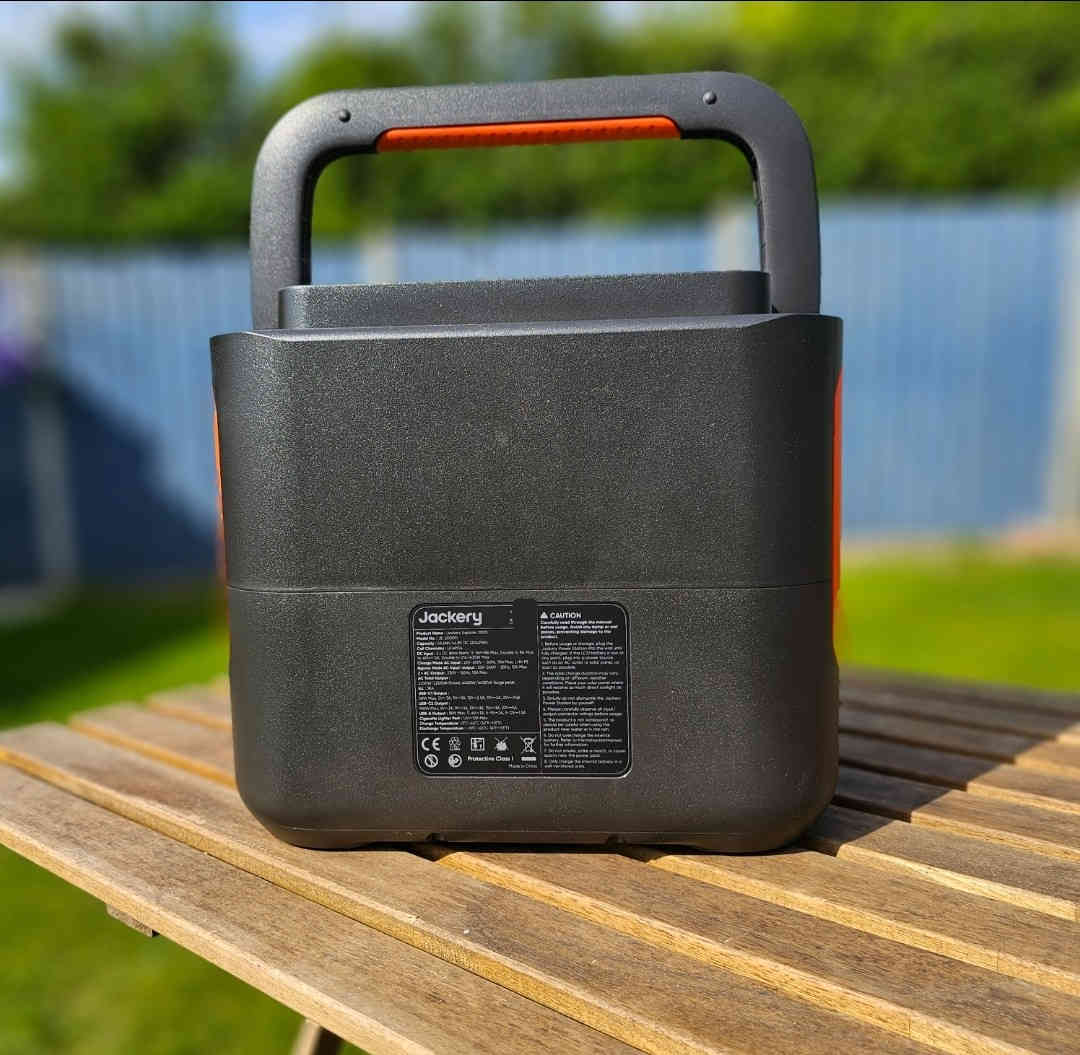 Jackery Explorer 2000 v2 image 11