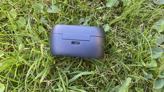 Jabra Elite 3 wireless charging case