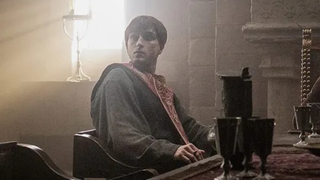 Léo Legrand as Odo in King and Conqueror