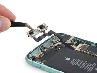 iPhone teardown