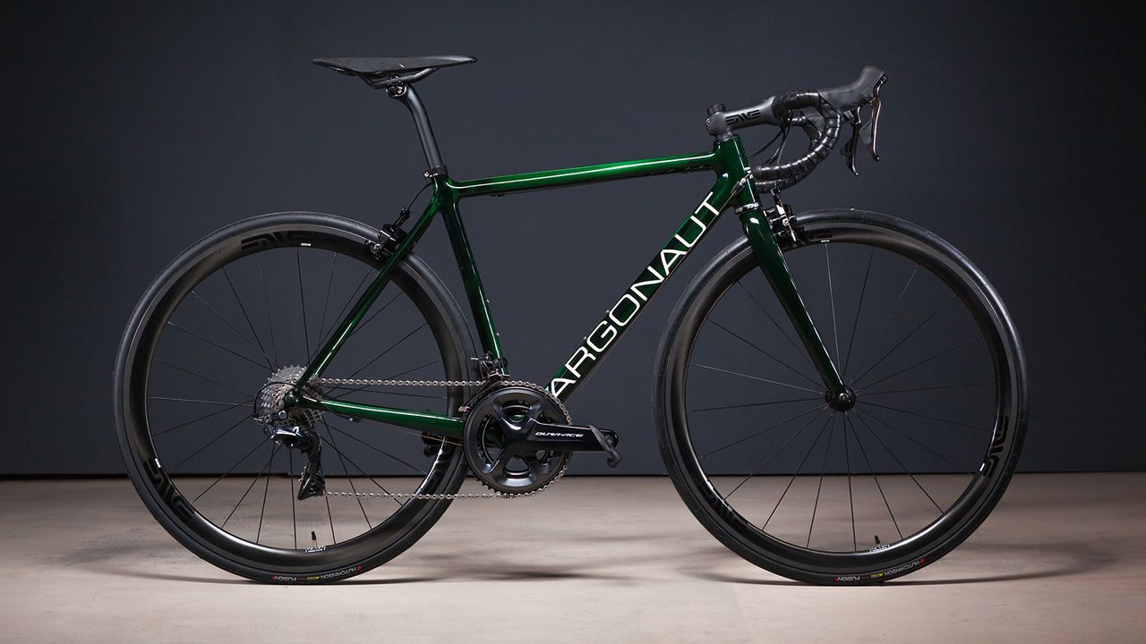 A look at a road bike build with Shimano Dura-Ace R9100 series components