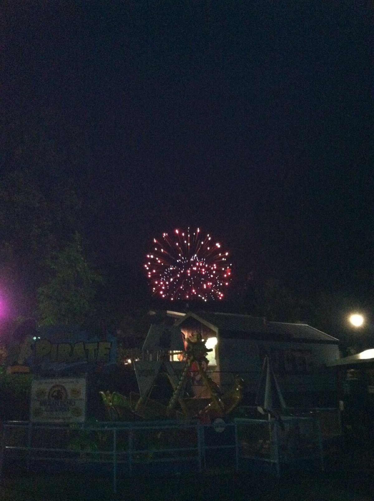 iPhone 4 fireworks