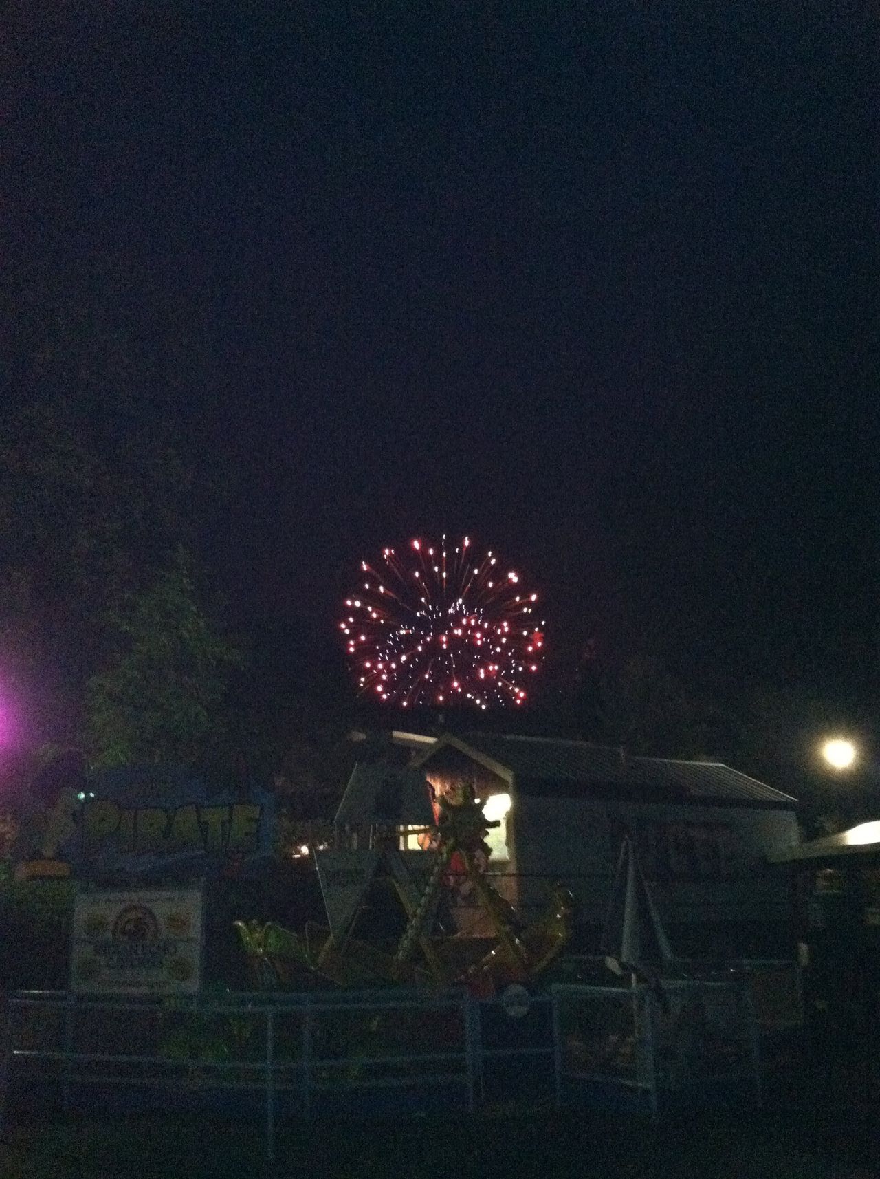 iPhone 4 fireworks