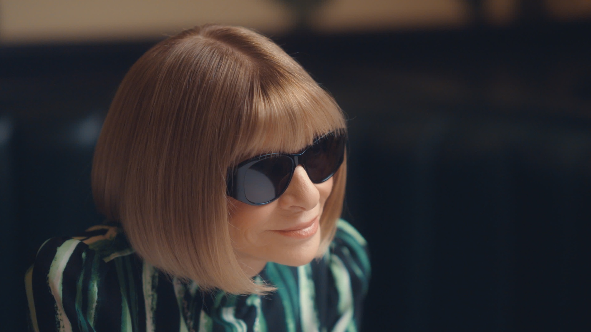 Anna Wintour in In Vogue: The 90s