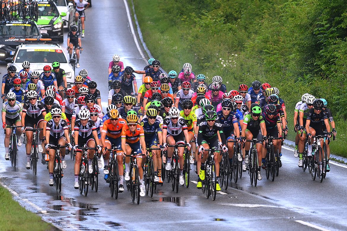 The Ovo Energy Women's Tour peloton rolled over occasionally slippery roads in England on Friday at the Ovo Energy Women's Tour