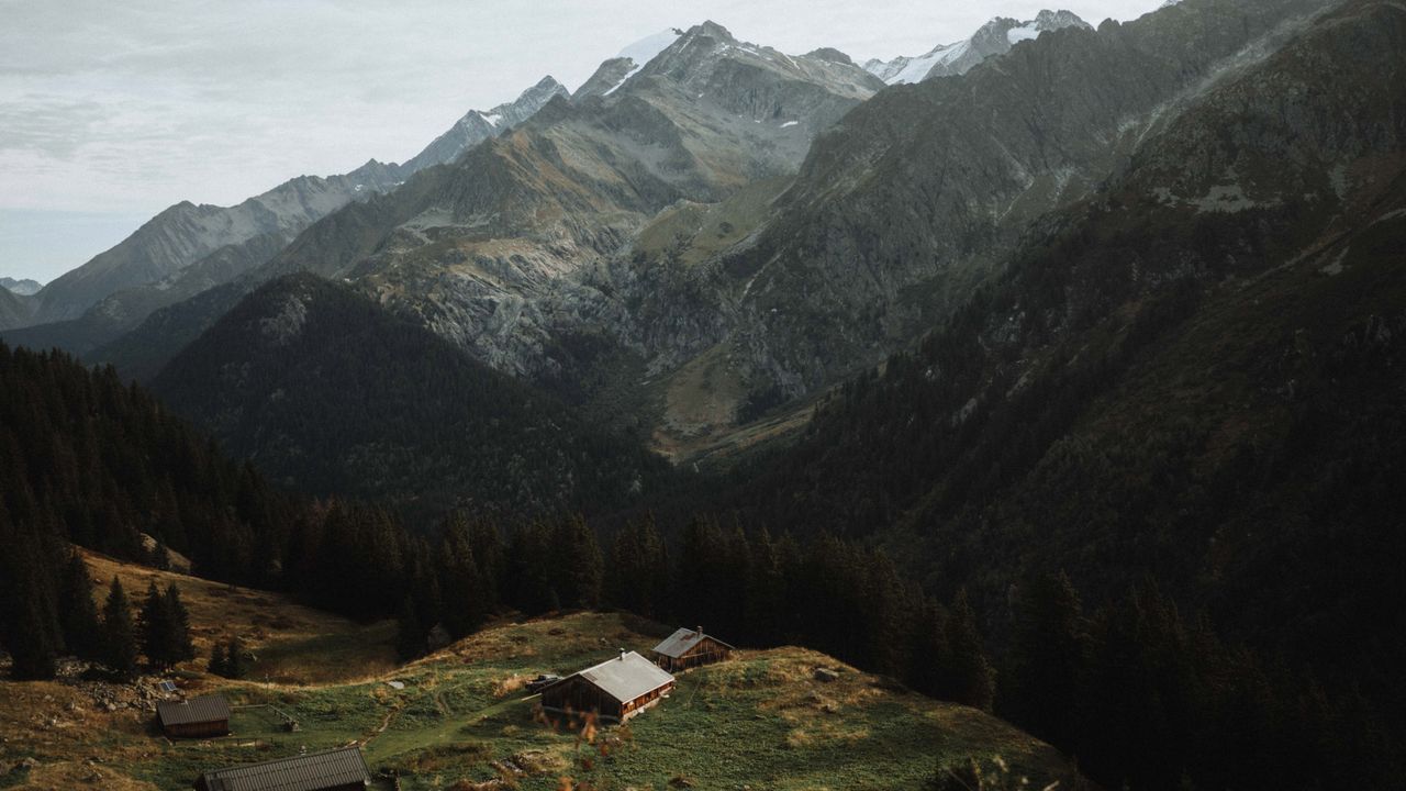 Alpine hut